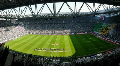 Twee groengele vakken in het Juventus Stadium 